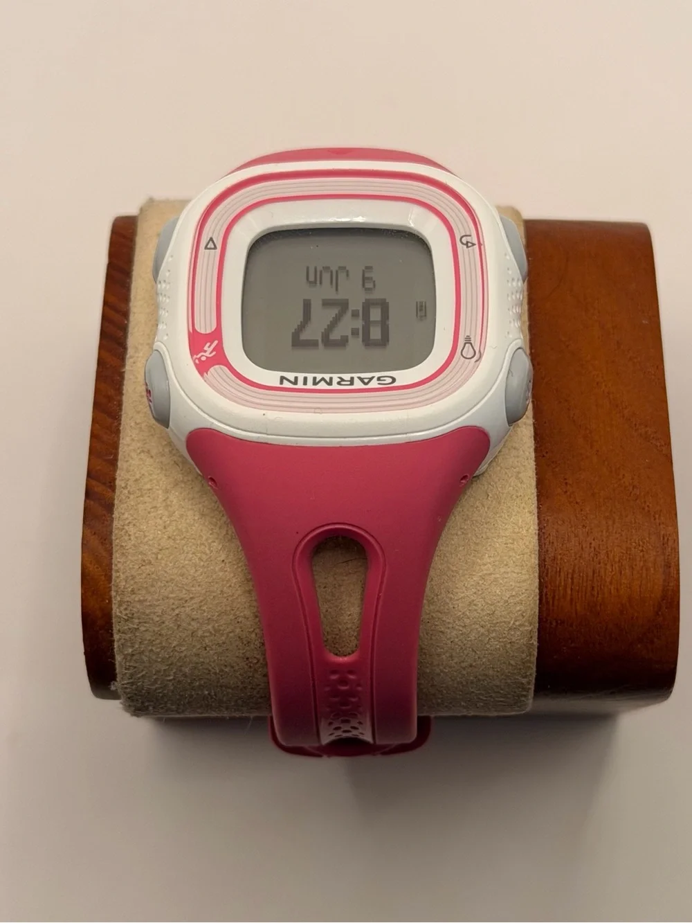 Garmin Forerunner 10, Tested, Charger Included, Pink, Smart Watch